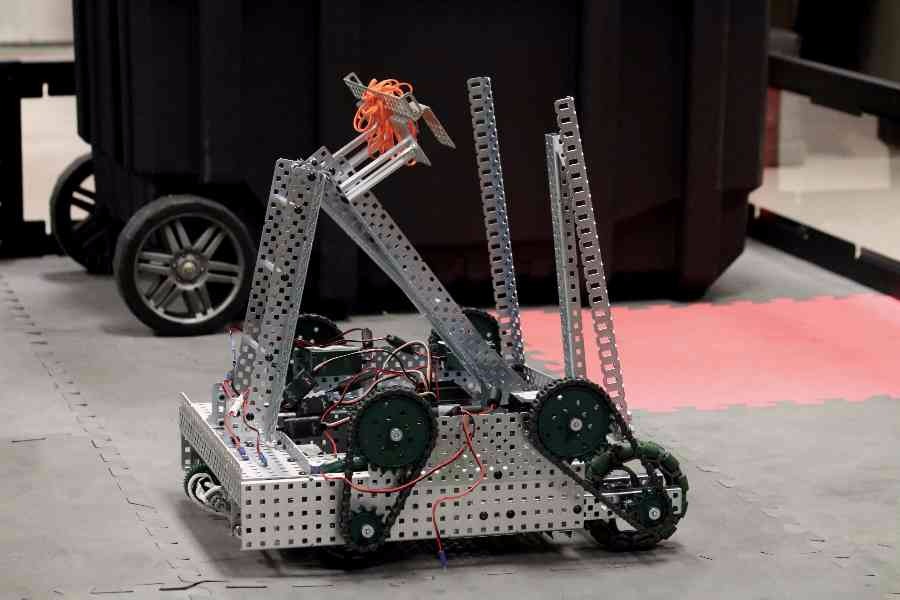 Robotics+teams+invention+for+the+TSA+state+contest+on+April+6+to+8.