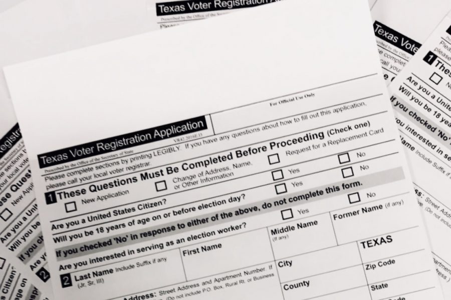 In order to register, students must be 17 and 10 months of age and should have their driver license or social security number to write on the cards.