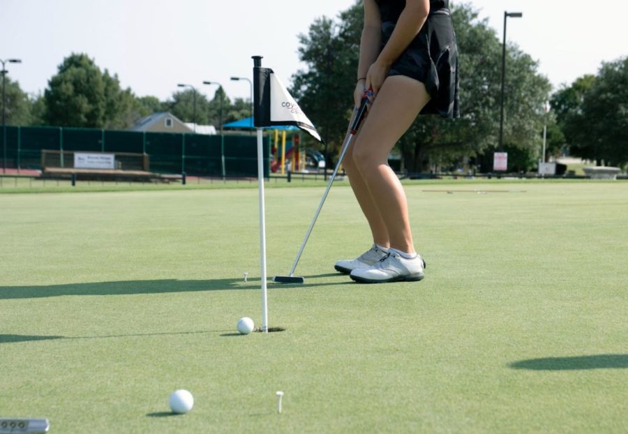 Girls golf tees off for spring season