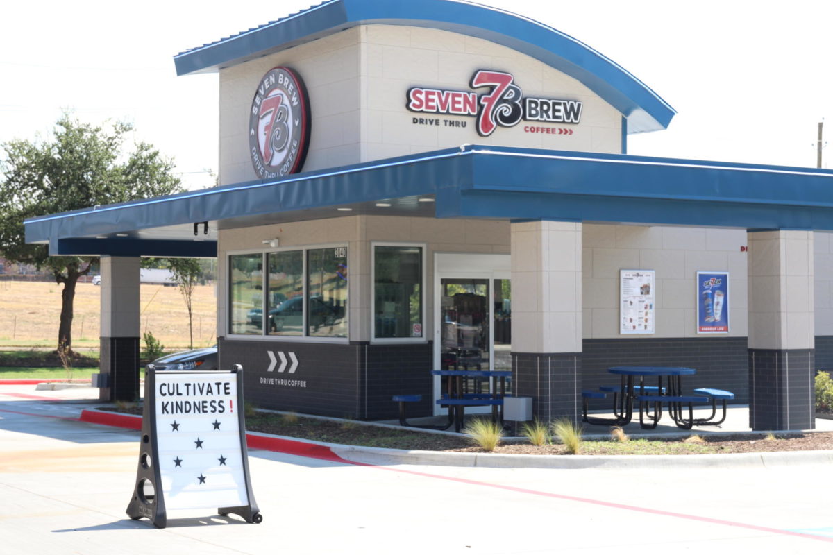 7 Brew is located at 3040 E Hebron Pkwy. 7 Brew has a variety of drinks to choose from, serving coffee, fizz drinks, energy drinks, smoothies, shakes and teas.

