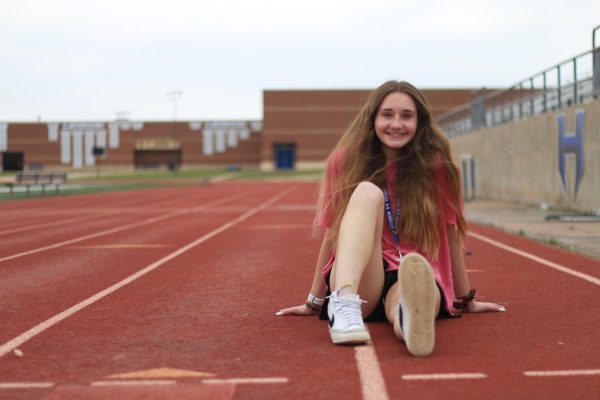 Junior Ella Anding joined track and cross country during her freshman year. After a series of struggles and achievements, she was promoted to varsity as a sophomore and fell in love with the sport, despite mental struggles.